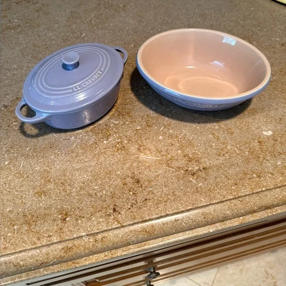Le Creuset Set Lavender and Tan - Picture 1 of 5